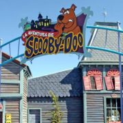 Scooby Doo en el parque atracciones warner