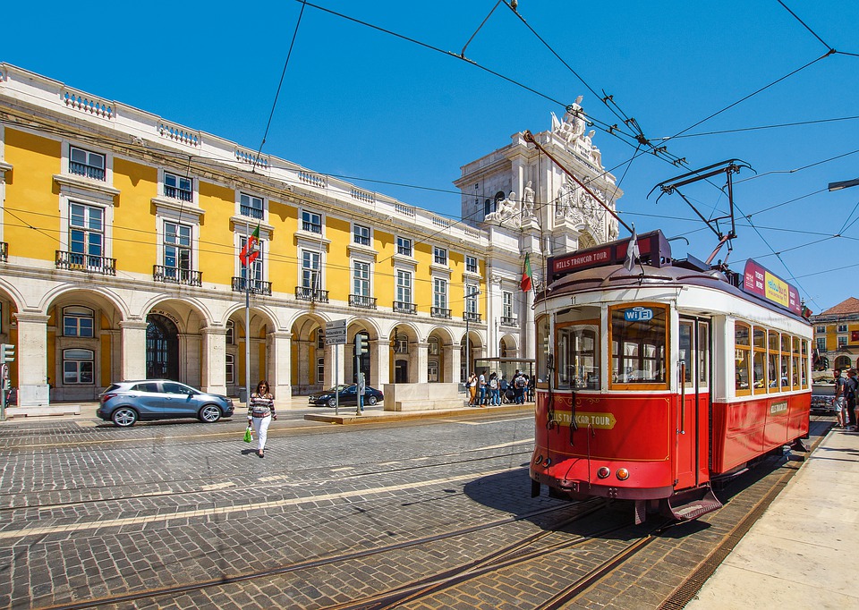 lisbon-4379656_960_720