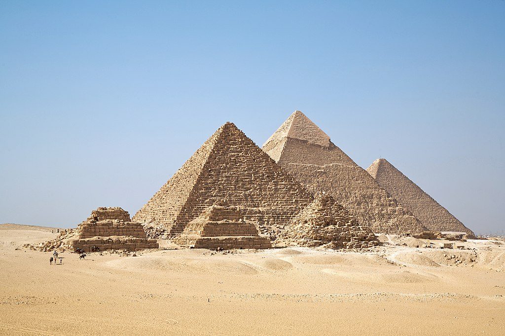 1024px-All_Gizah_Pyramids