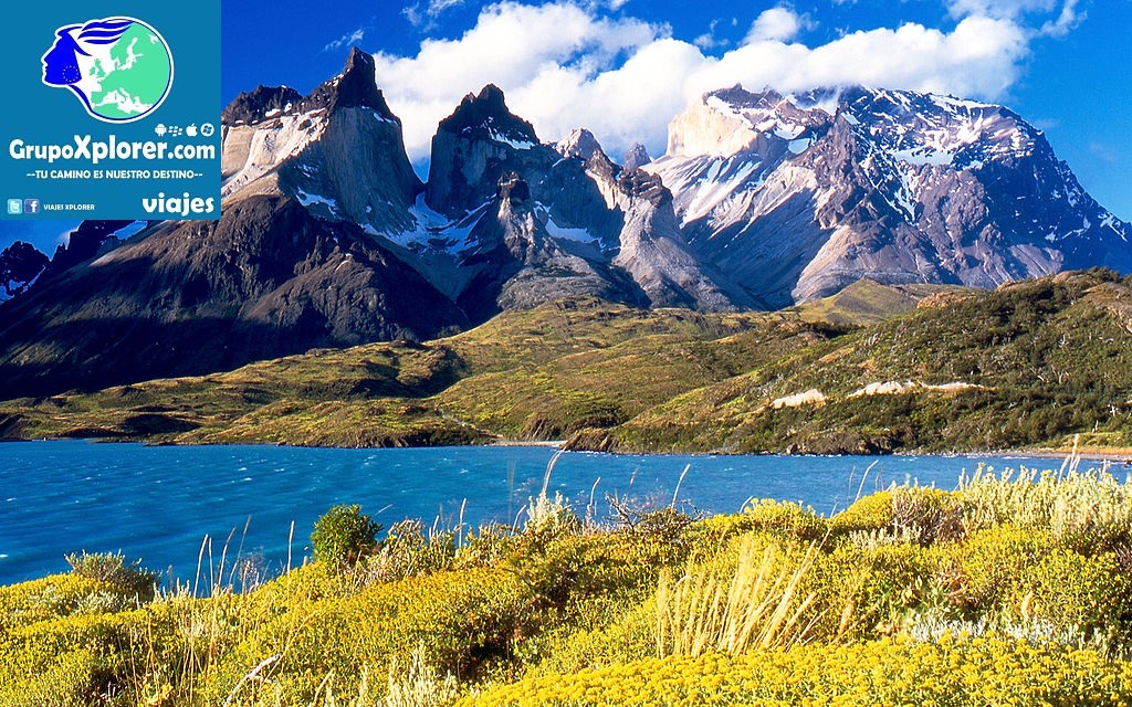 1024px-Cuernos_del_Paine_from_Lake_Pehoé