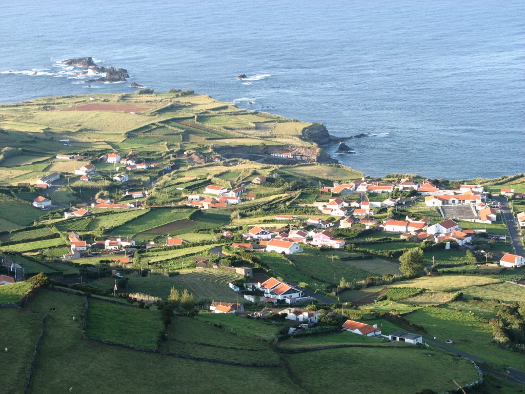 Ponta_Delgada_Flores_Azores_North