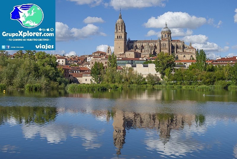 800px-Reflejos_de_la_Catedrales_de_Salamanca