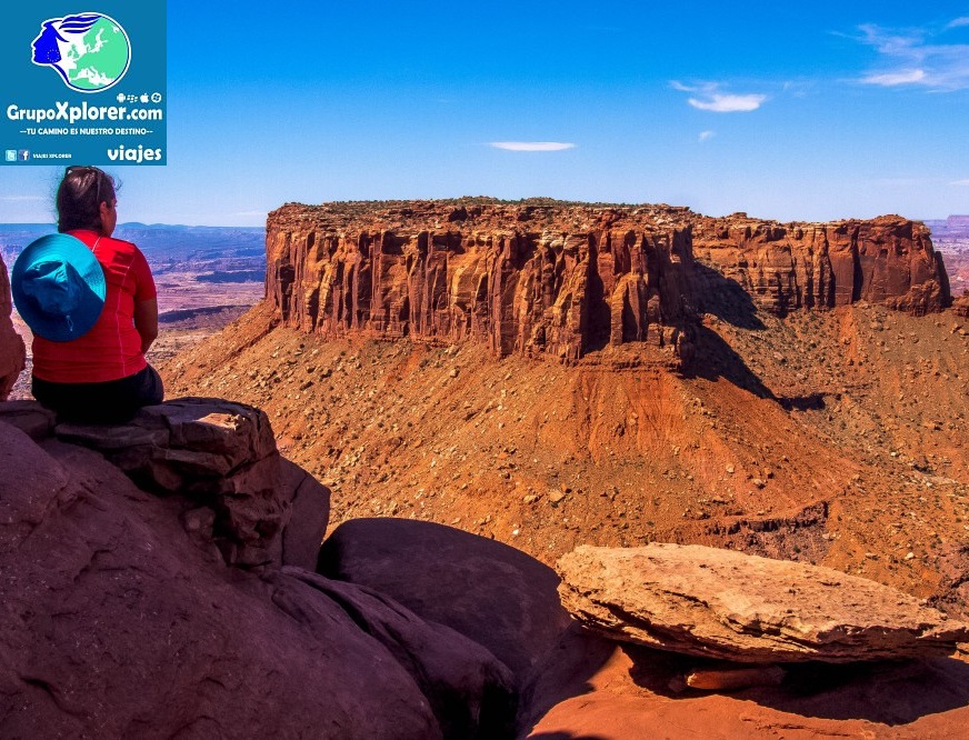 blueredhikenaturetrailadventureworldislandutahmighty5girllandscapethrillingpanoramacanyonlandstectonicerosionbeautycloudshatmountain_canyon_mes