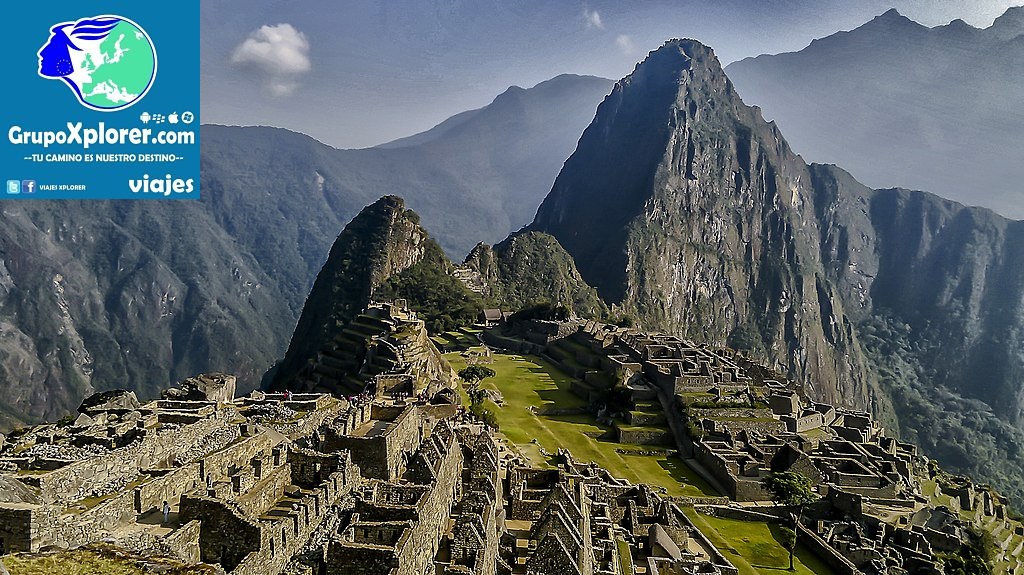 1024px-Machu_Picchu,_Perú